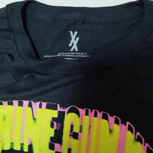 Machine Gun Kelly - MGK Singing Photo Official T Shirt ( Men M) ***READY TO SHIP from Hong Kong***